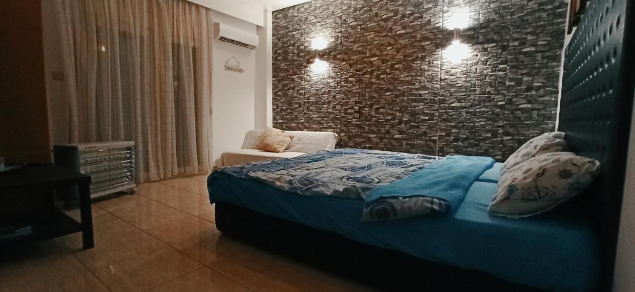 Appartamento Studio Near The Port !!! Paralía Esterno foto